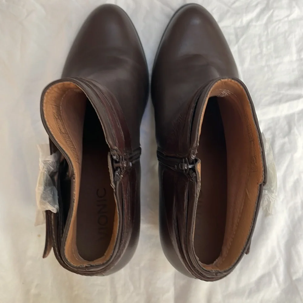 Vionic Booties - Picture 4 of 5